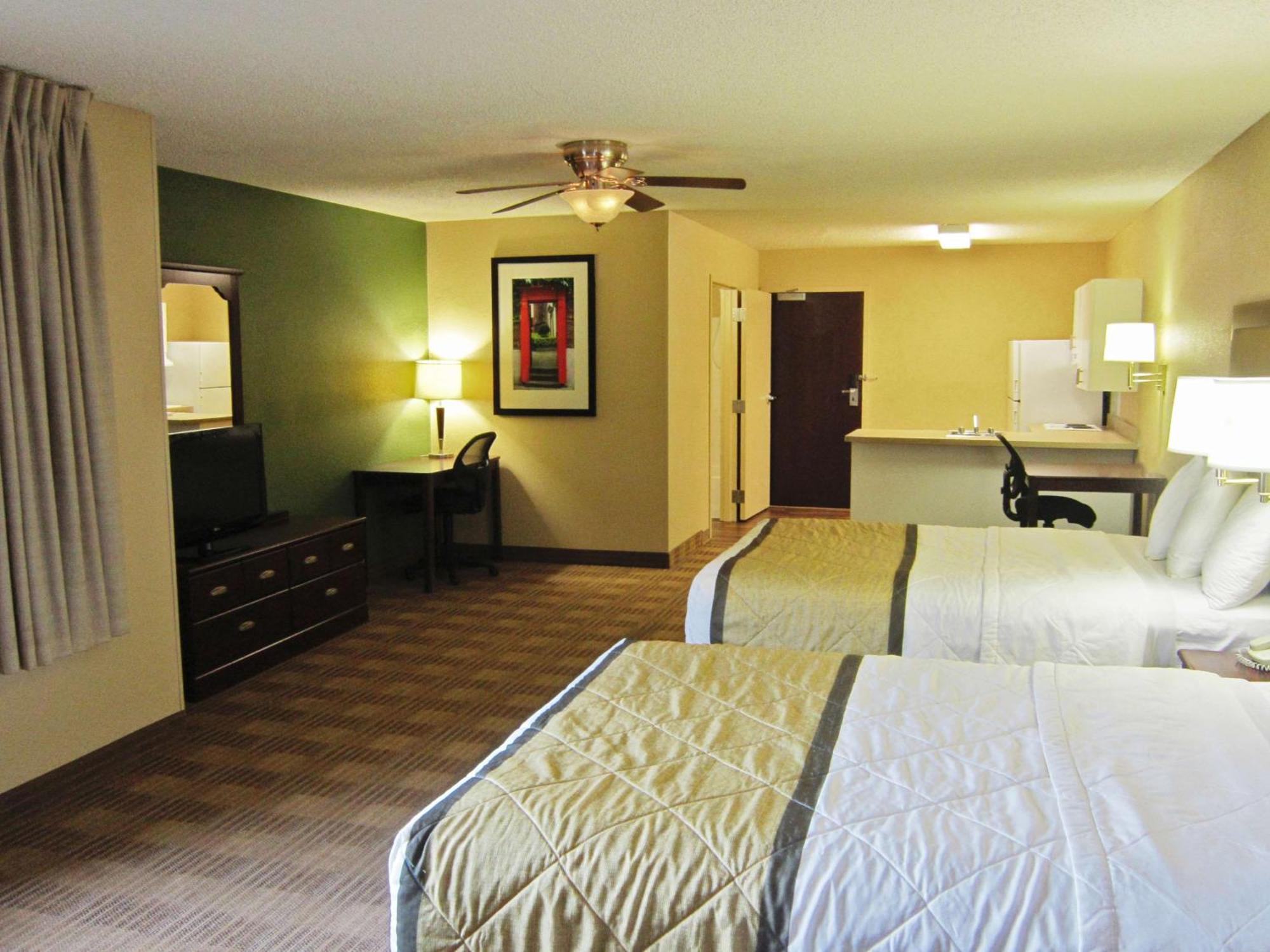 Extended Stay America Suites - Philadelphia - Plymouth Meeting - East Экстерьер фото
