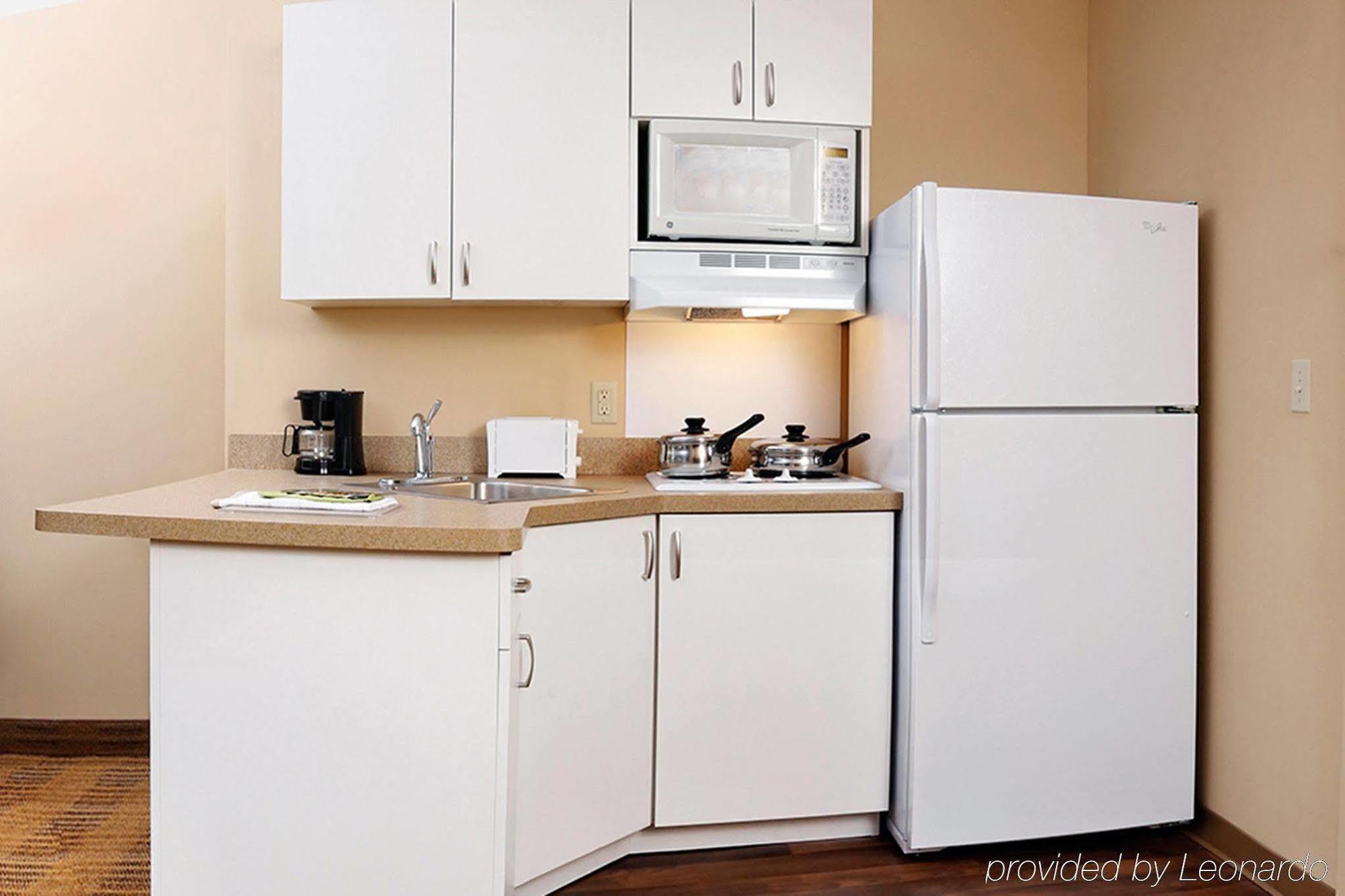 Extended Stay America Suites - Philadelphia - Plymouth Meeting - East Экстерьер фото